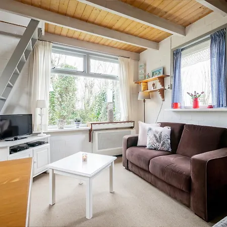 Pet-friendly In Callanstoog Near *