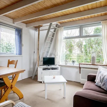Pet-friendly In Callanstoog Near *